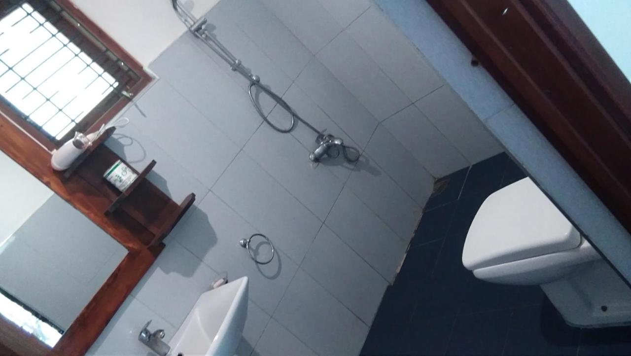 Marvellous Inn Ella Bagian luar foto