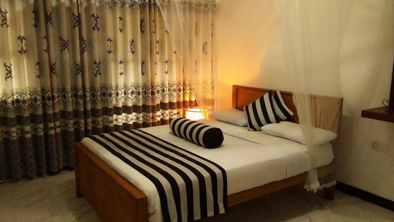 Marvellous Inn Ella Bagian luar foto
