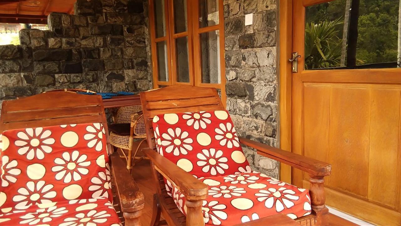 Marvellous Inn Ella Bagian luar foto