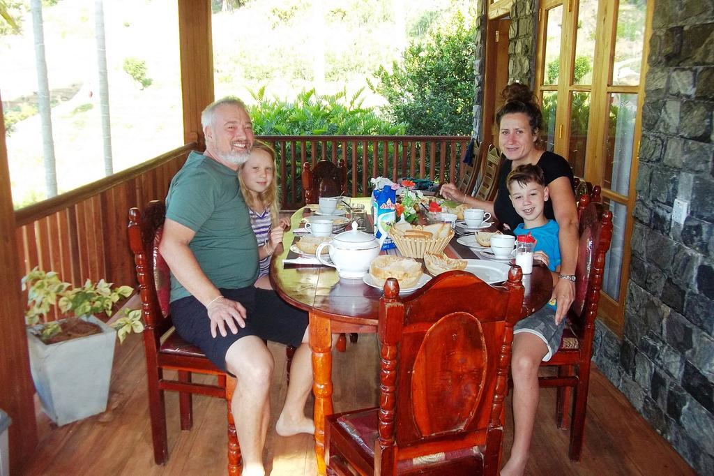 Marvellous Inn Ella Bagian luar foto